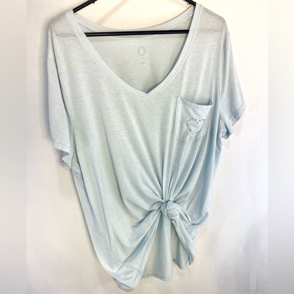 Juniors’ Sonoma Favorite Relaxed Pocket Tee Rhinestone Heart, XL, Powder Blue